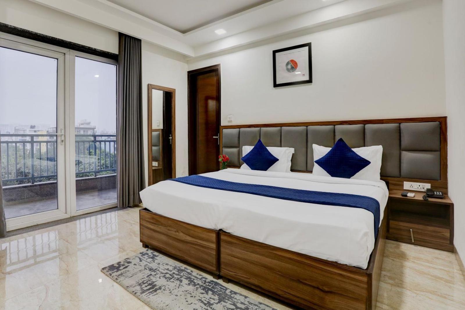 Hotel Greysky Medicity Gurgaon Exterior foto